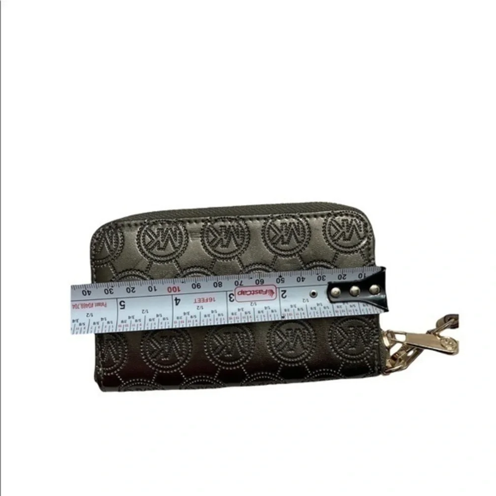 Michael kors silver logo wristlet wallet